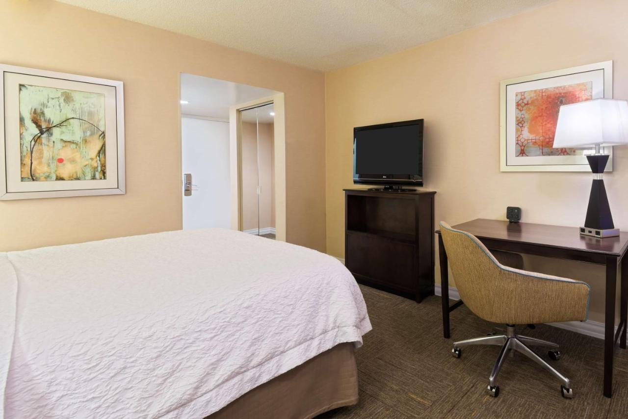 Hampton Inn White Plains/Tarrytown Elmsford Exteriör bild