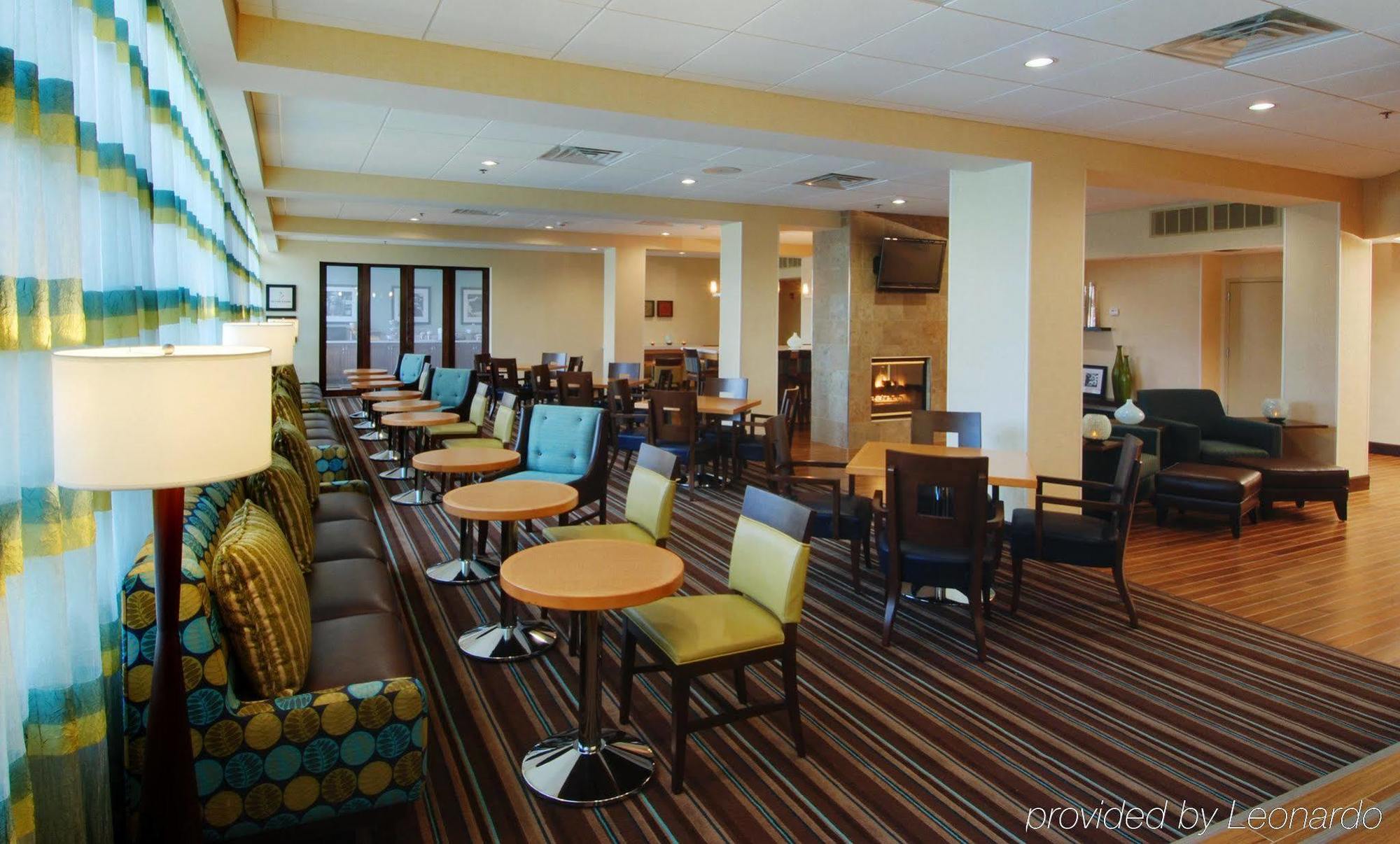 Hampton Inn White Plains/Tarrytown Elmsford Restaurang bild